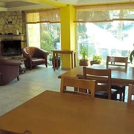 Opus Hotel